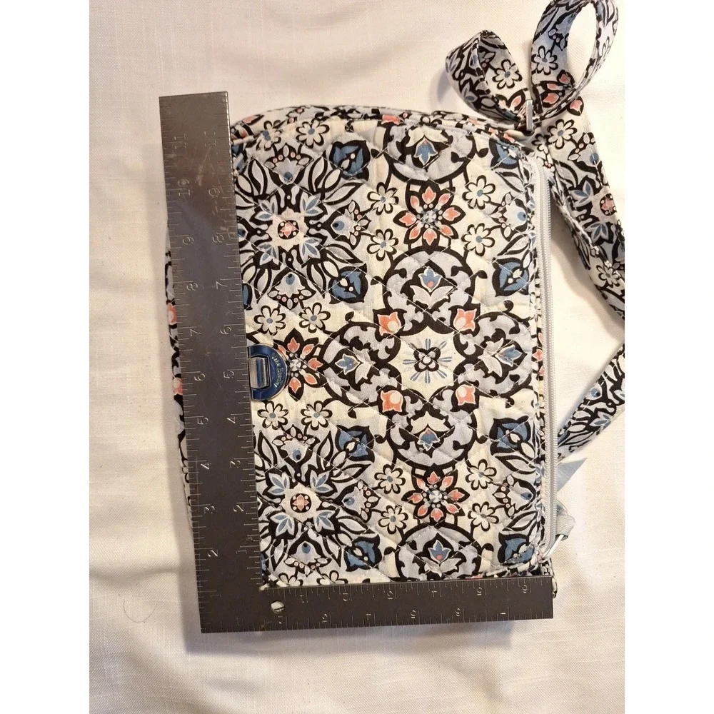 Vera Bradley Crossbody Purse Multicolored  Floral